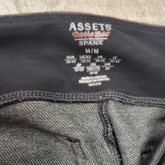 Assets by Spanx Charcoal Gray Leggings Size Medium - Picture 6 of 8